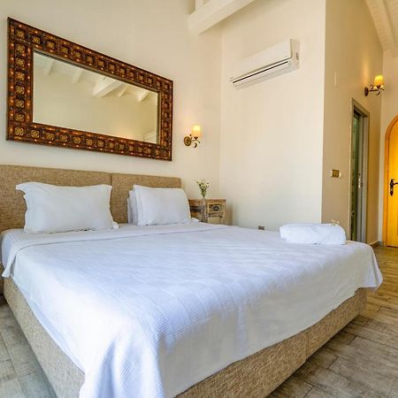Hotel De Gold Alacati Чесме Екстериор снимка