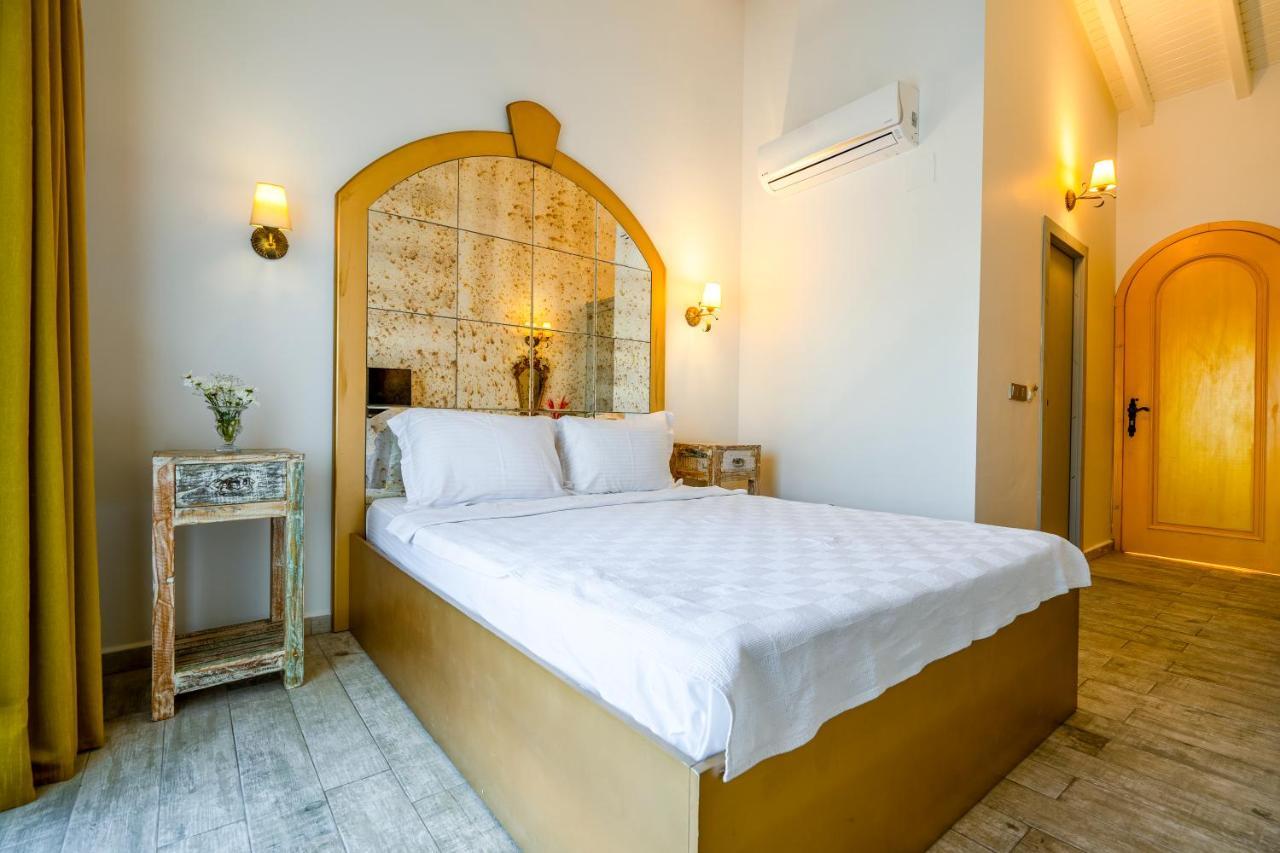 Hotel De Gold Alacati Чесме Екстериор снимка