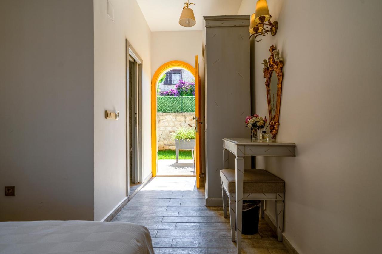 Hotel De Gold Alacati Чесме Екстериор снимка