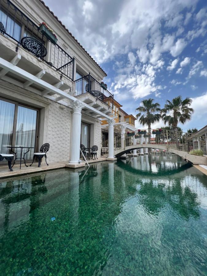 Hotel De Gold Alacati Чесме Екстериор снимка
